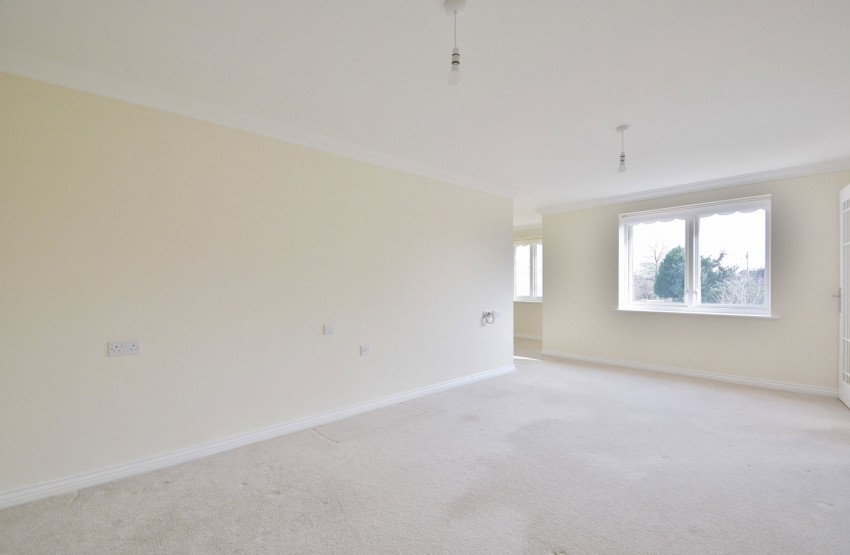 Images for Greyhound Lane, Thame