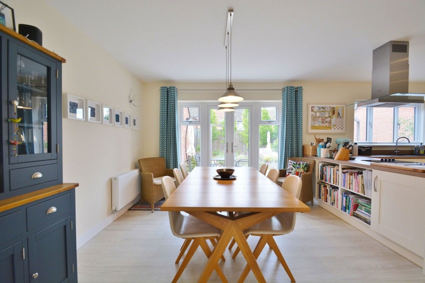 Images for Saxon Square, Thame