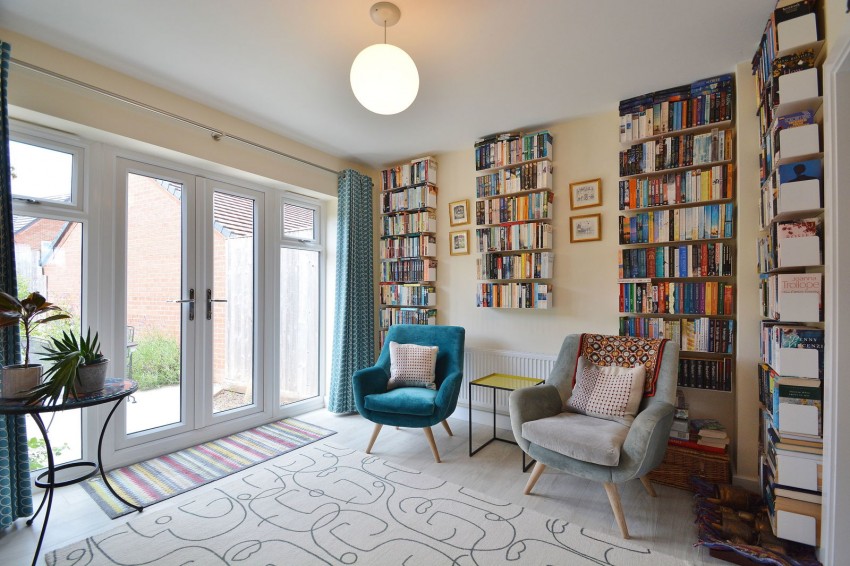 Images for Saxon Square, Thame