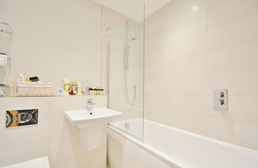 Images for Elton Field, Thame