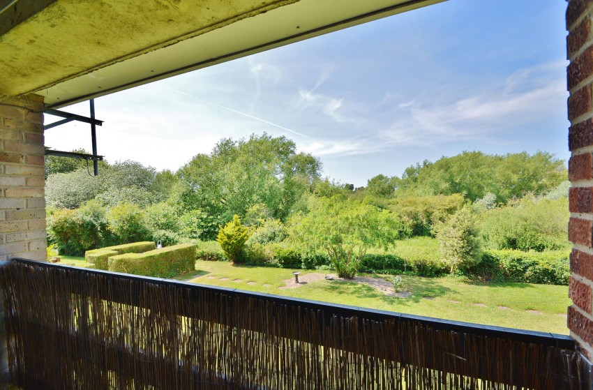 Images for Coombe Hill Crescent, Thame