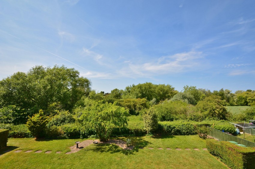 Images for Coombe Hill Crescent, Thame