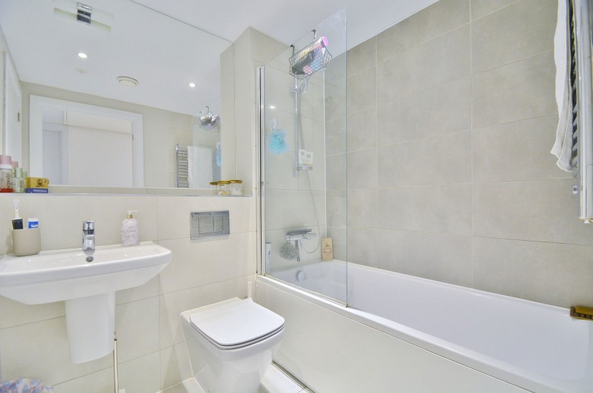 Images for Latimer House, Angus Court, Thame