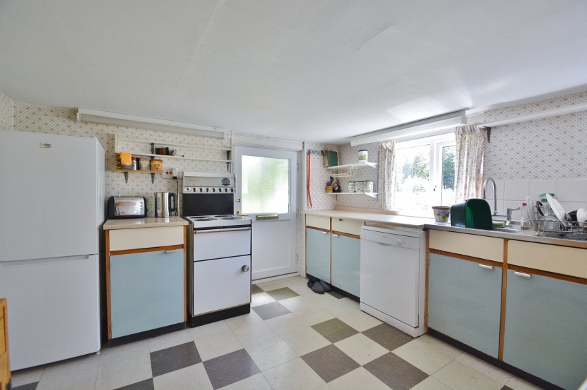 Images for Worminghall Road, Oakley