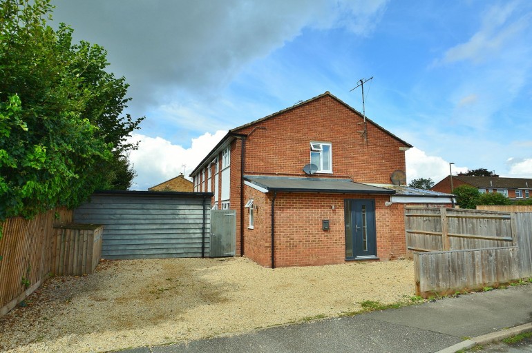 Cotmore Close, Thame