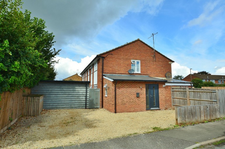 Cotmore Close, Thame