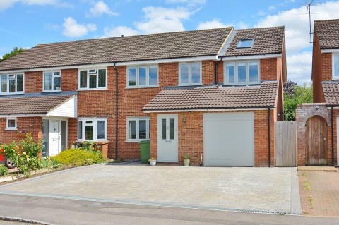 View Full Details for Ashridge, Chinnor, OX39 4JU