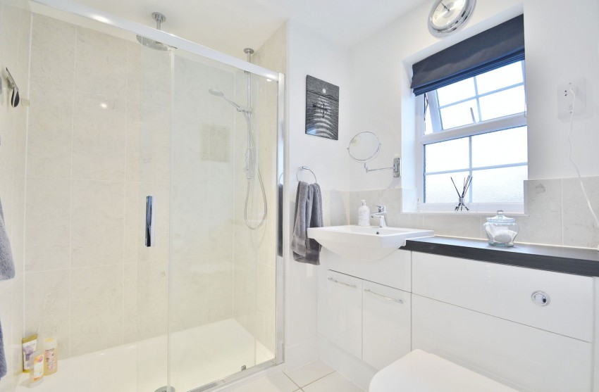 Images for John Fulkes Avenue, Thame