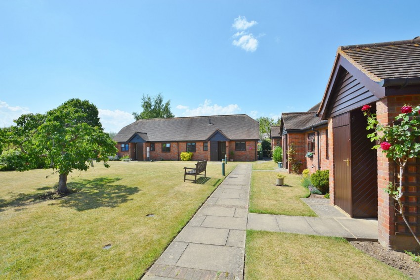 Images for The Homestead, Thame