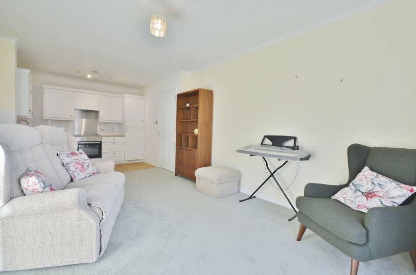 Images for Sharman Beer Court, Thame