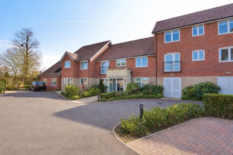 View Full Details for Yeats Lodge, Greyhound Lane, Thame, OX9 3LY