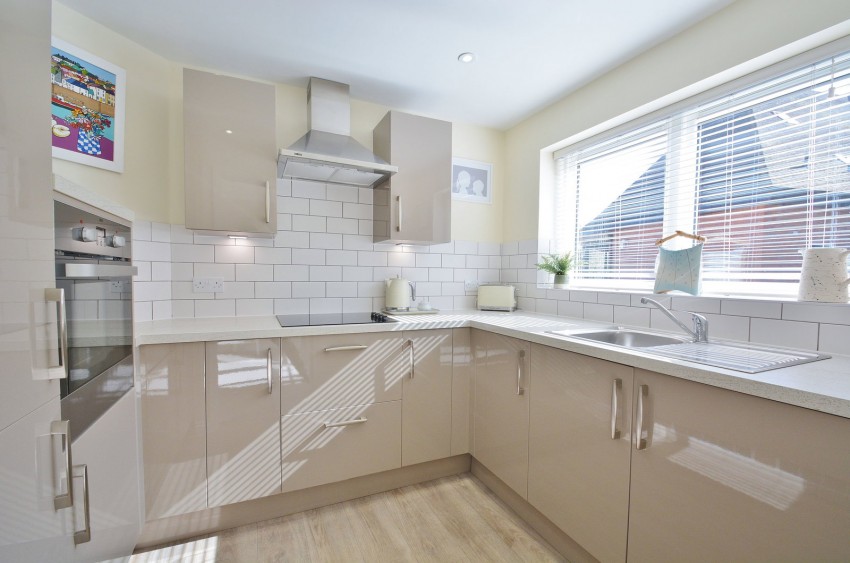 Images for Yeats Lodge, Greyhound Lane, Thame, OX9 3LY