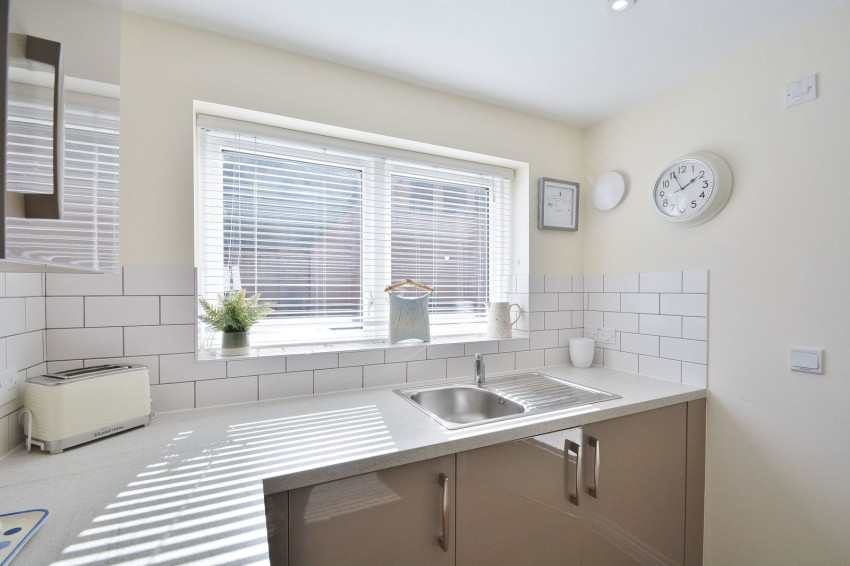 Images for Yeats Lodge, Greyhound Lane, Thame, OX9 3LY