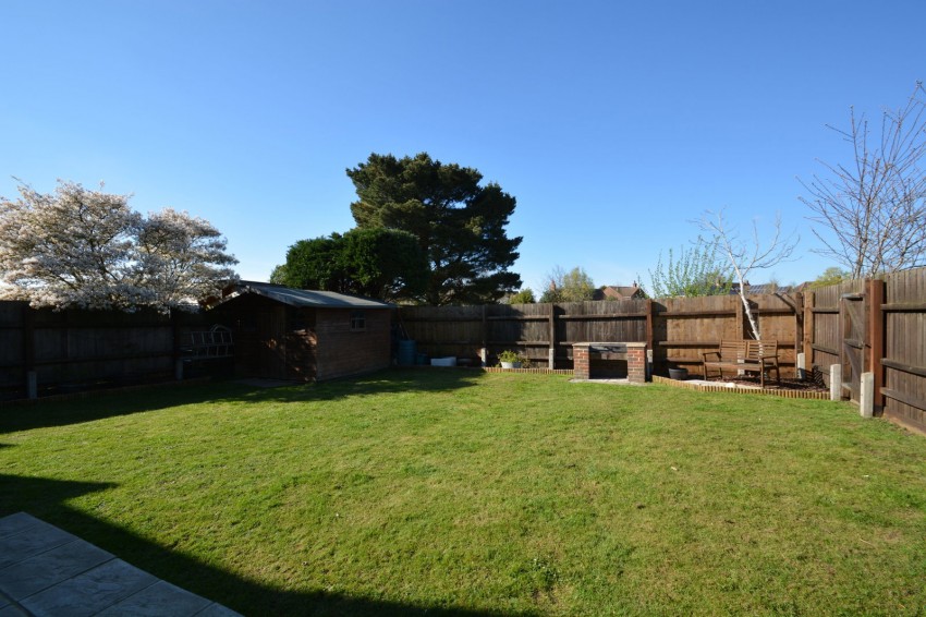 Images for Elmwood Close, Oakley